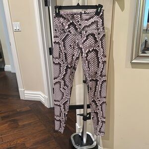 Varley Reptile Print Leggings Size Small